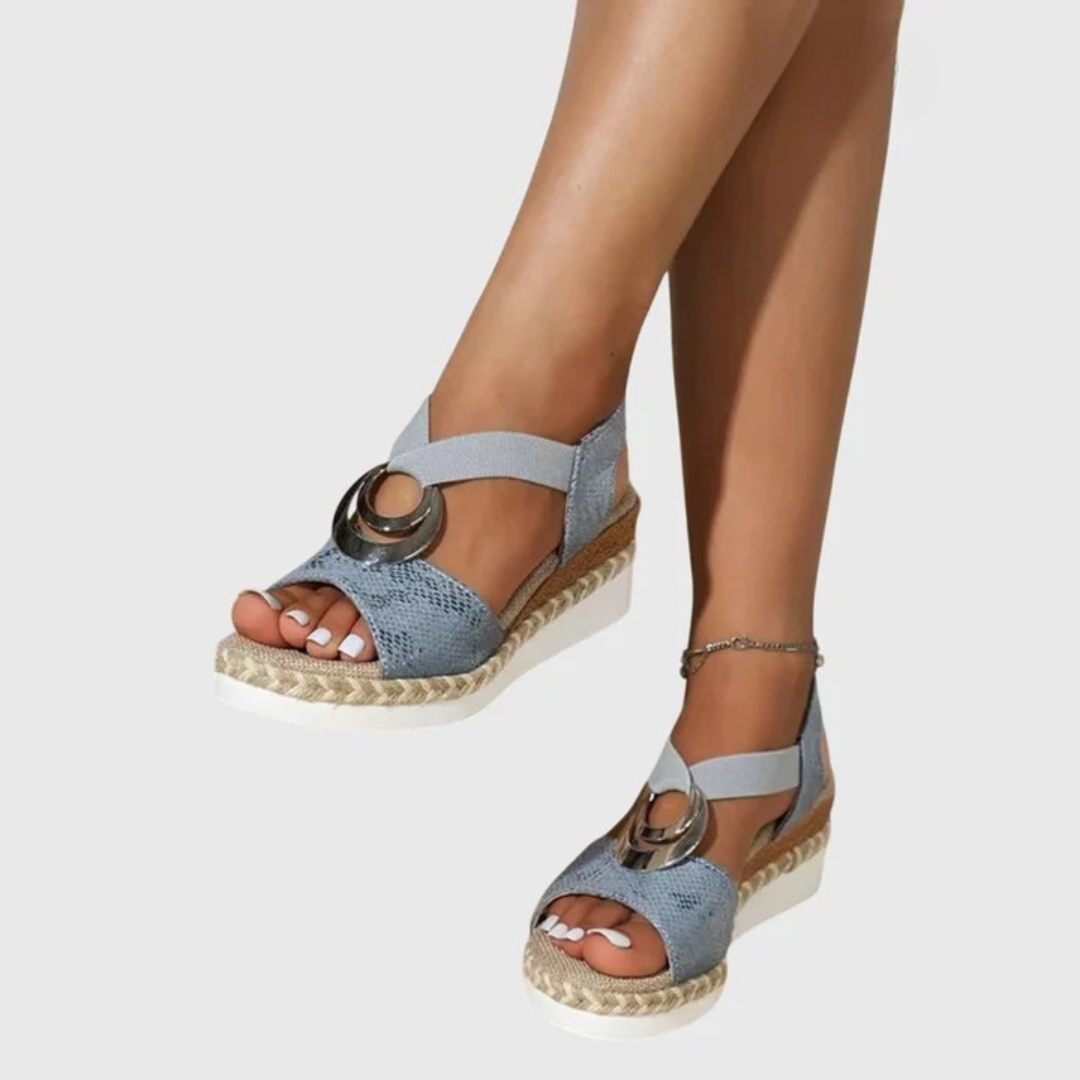 Women's Textured Strap Cushioned Platform Sandals