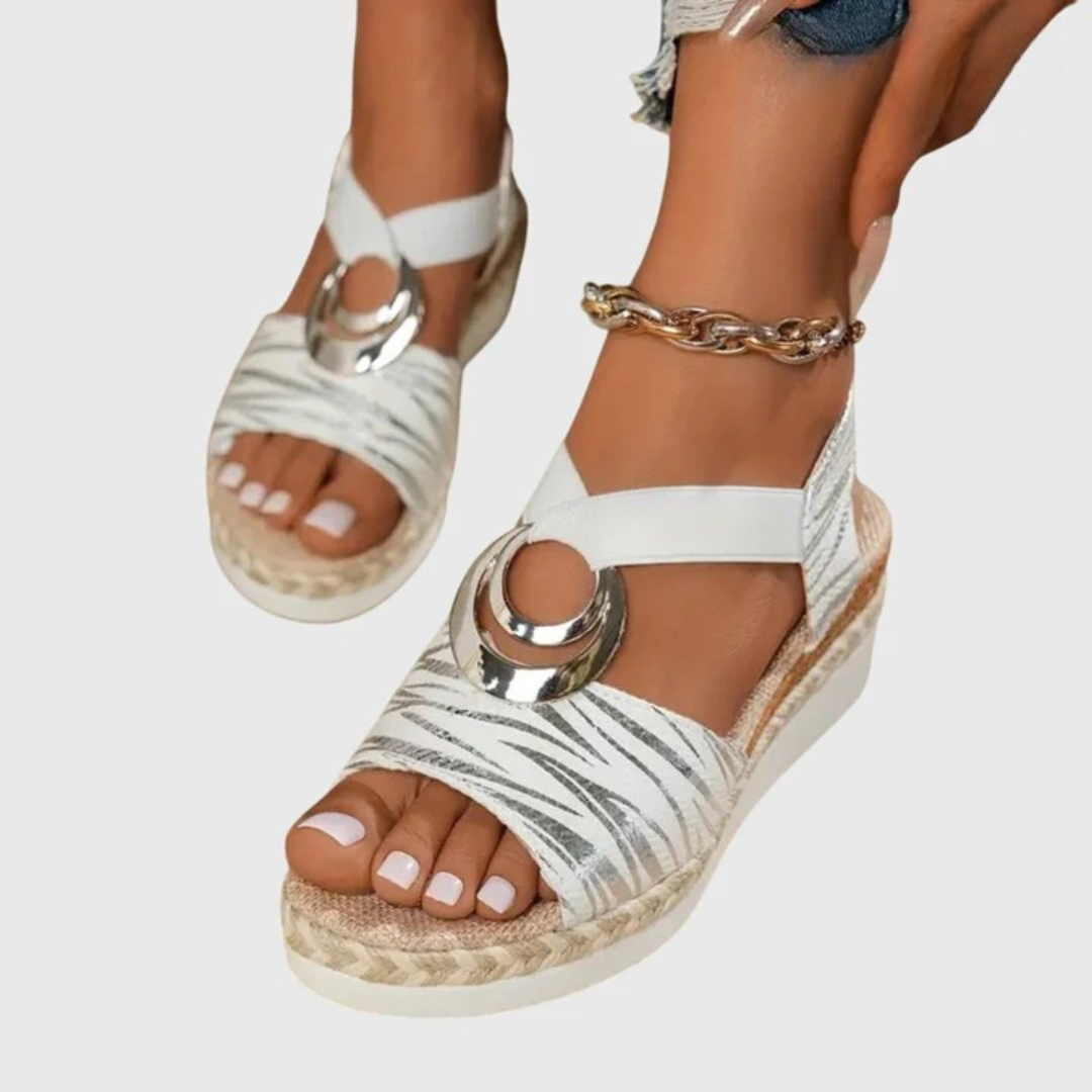 Women's Textured Strap Cushioned Platform Sandals