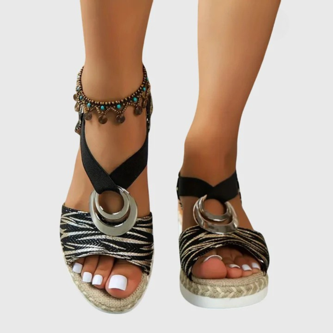 Women's Textured Strap Cushioned Platform Sandals