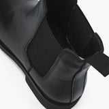 Matteo Ricci | Classic Chelsea Leather Boots with Timeless Edge For Men